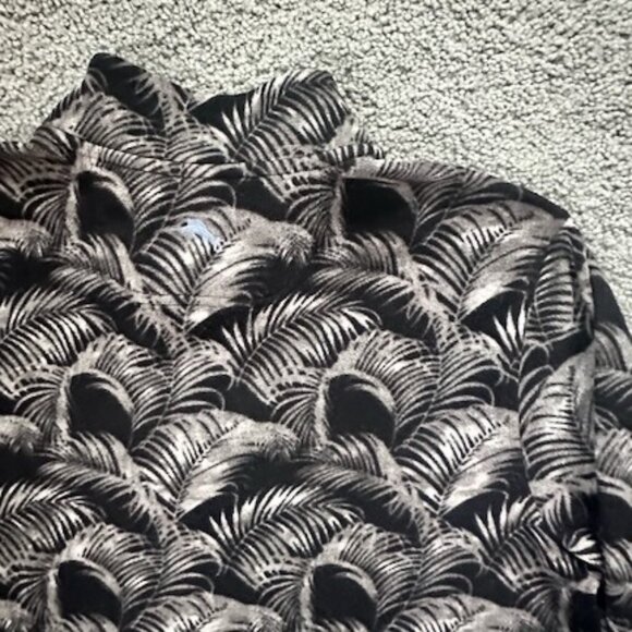 Tommy Bahama Men's Fronds Snap Pullover Fleece in black/grey - Size Large - EUC - Picture 10 of 11